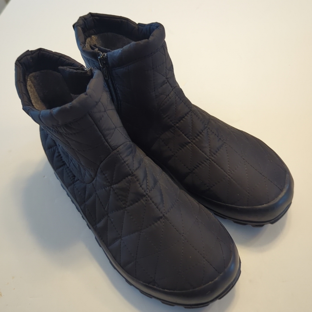 Bogs Snowday II Short Insulated Water Resistant Snow Boots Size 10 Black EUC - Picture 4 of 9